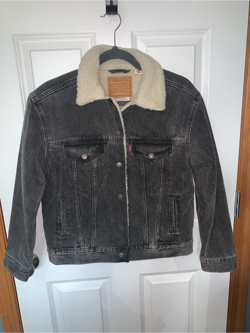Levi's Women’s Grey Denim Jacket with Cream Sherpa Collar
